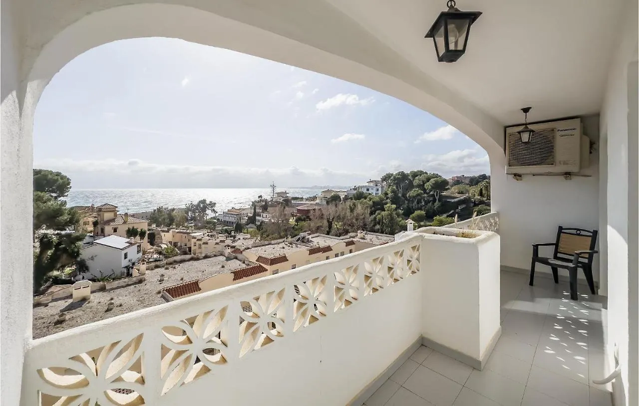 2 Bedroom Stunning Apartment In Benalmádena Ισπανία