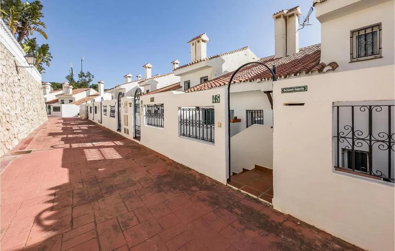 2 Bedroom Stunning Apartment In Benalmádena