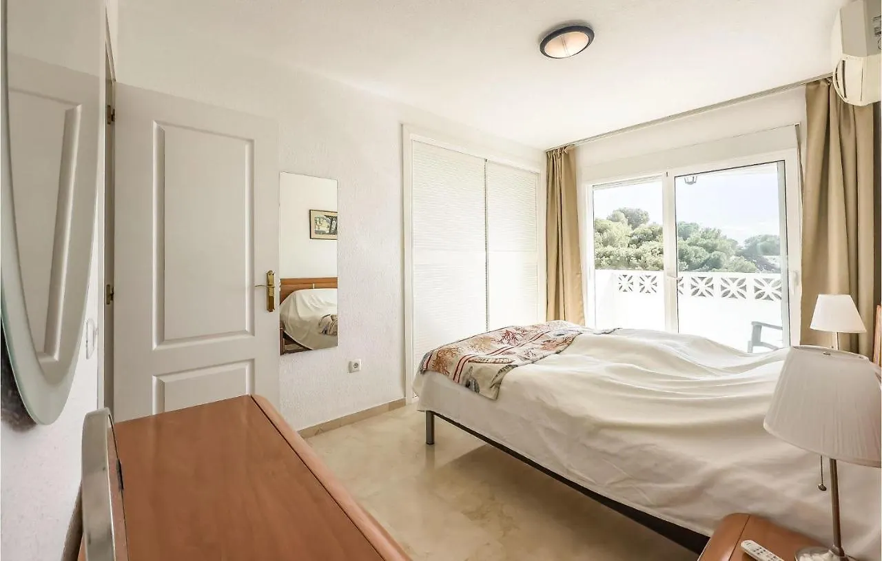 2 Bedroom Stunning Apartment In Benalmadena 0*,